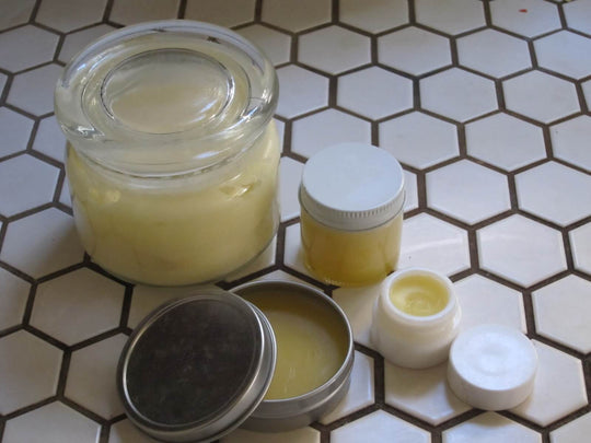 6 All Natural Moisturizers To Use in Your Nightly Routine